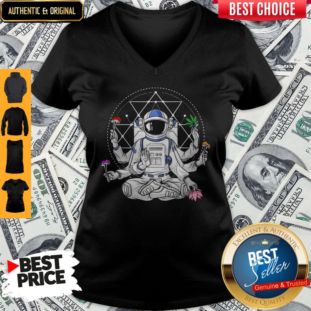 Funny Psychonaut Psychedelic Astronaut Magic Mushrooms Meditation Shirt - Image 2