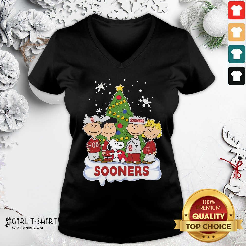 Funny Snoopy The Peanuts Oklahoma Sooners Christmas Shirt - Image 2