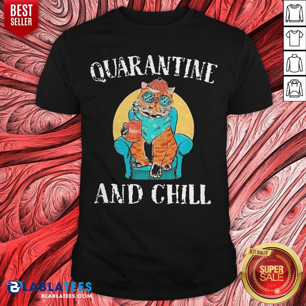 Good Cat Quarantine And Chill 2020 T-Shirt