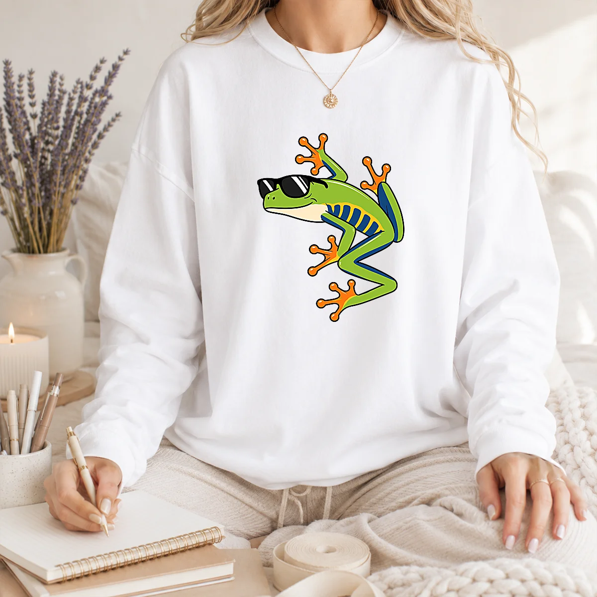 Good Cool Fun Cartoon Frog Sunglasses Summer Beach Shirt - Image 3