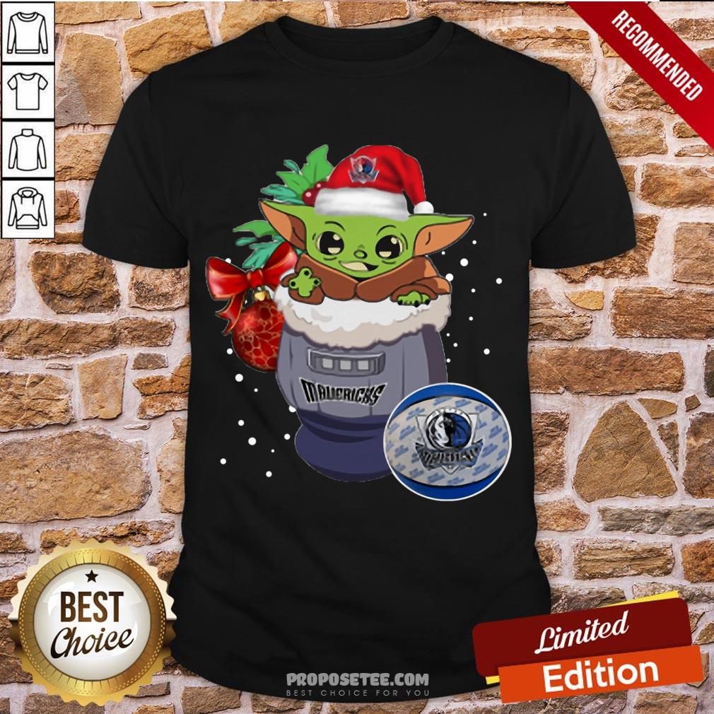 Good Dallas Mavericks Christmas Baby Yoda Star Wars Funny Happy Nba Shirt