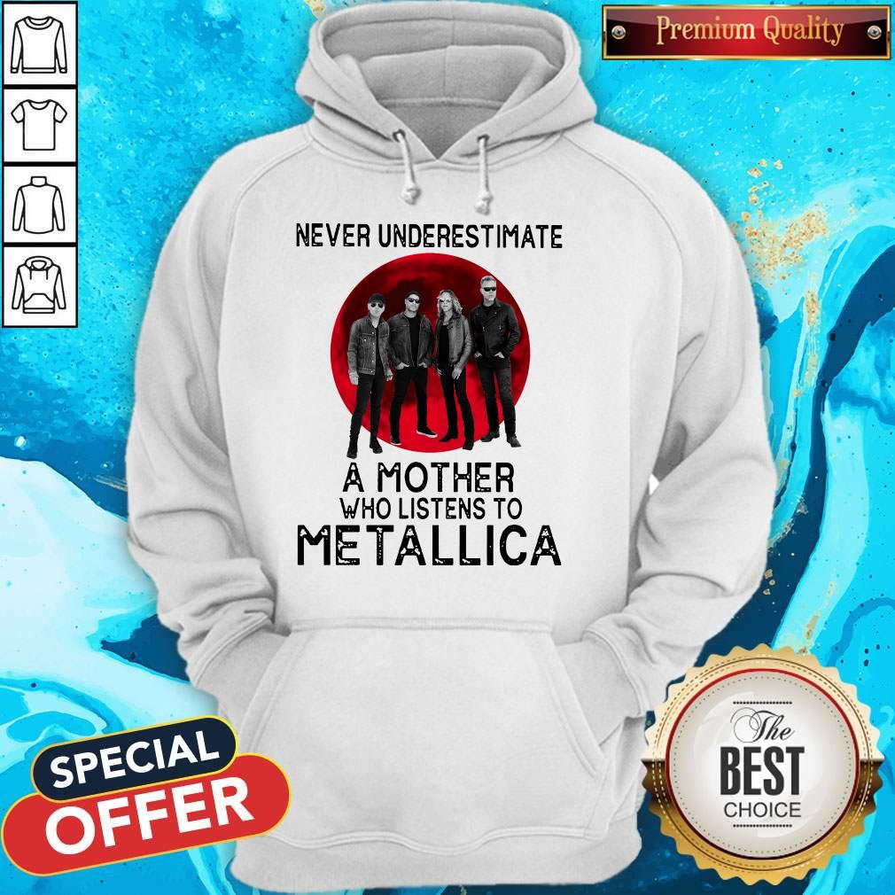 Good Never Underestimate A Mother Who Listens To Metallica Moon Shirt - Image 2
