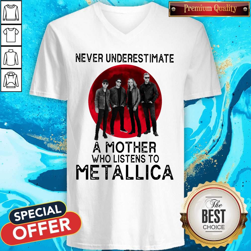Good Never Underestimate A Mother Who Listens To Metallica Moon Shirt - Image 3