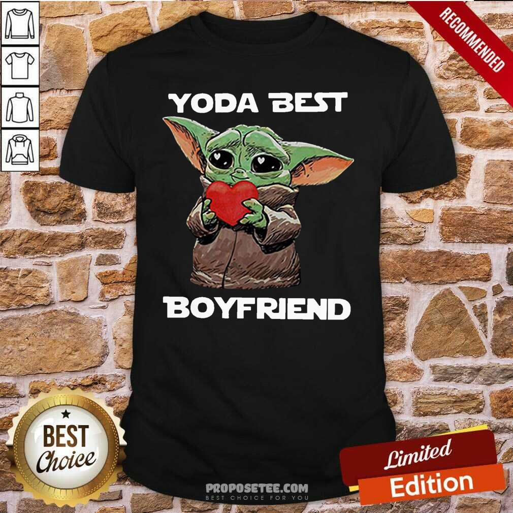 Happy Baby Yoda Hug Heart Best Boyfriend Shirt