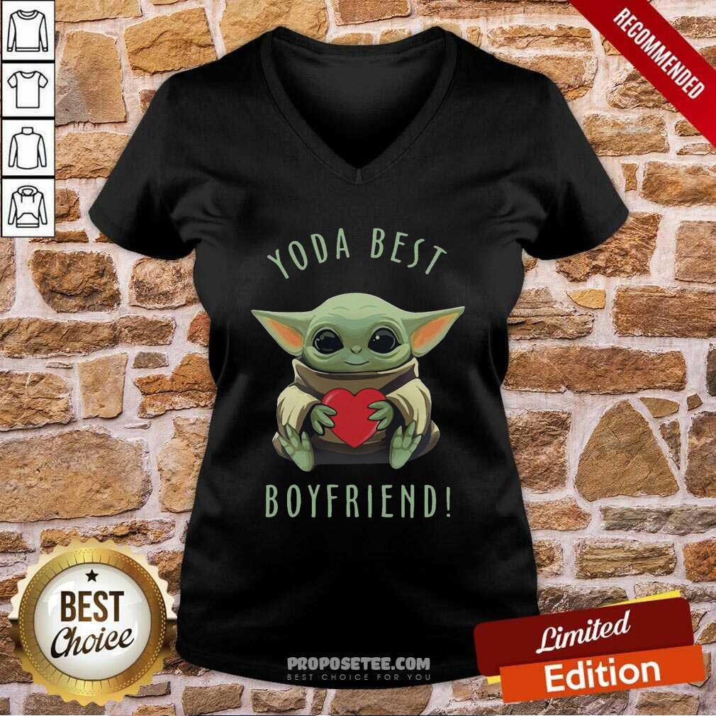 Happy Baby Yoda Hug Heart Best Boyfriend Shirt - Image 3