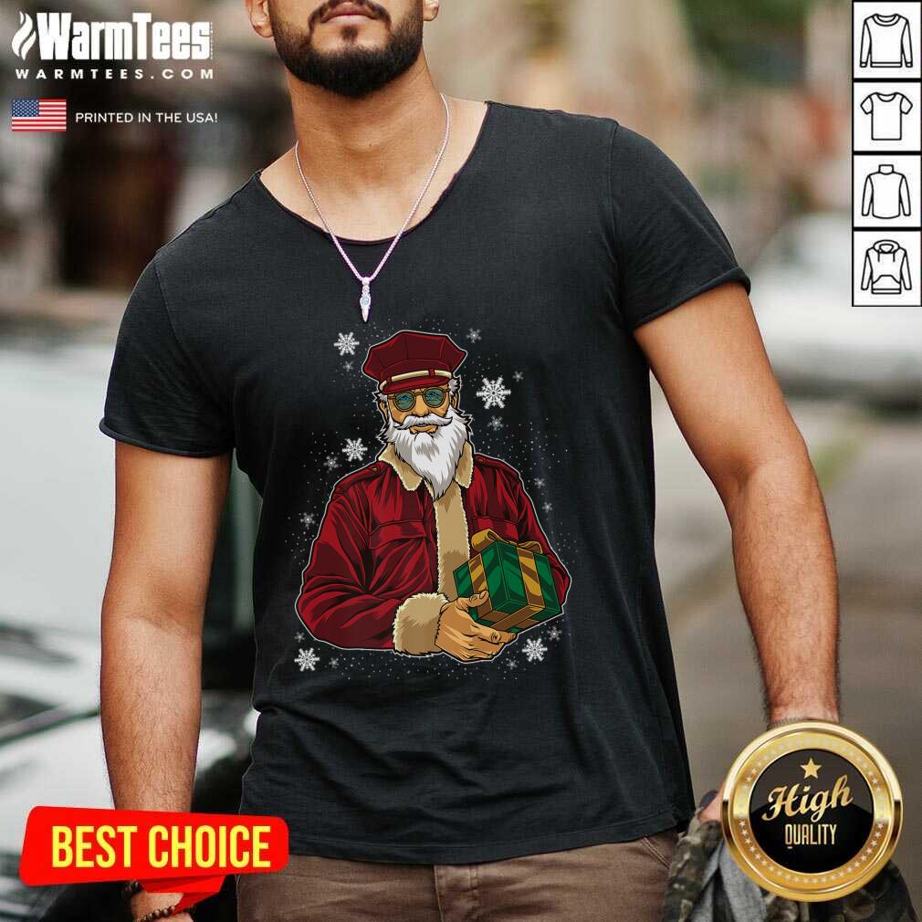 Hot Cool Santa Police Officer Giving Gift On Xmas Santa Christmas Shirt - Image 5
