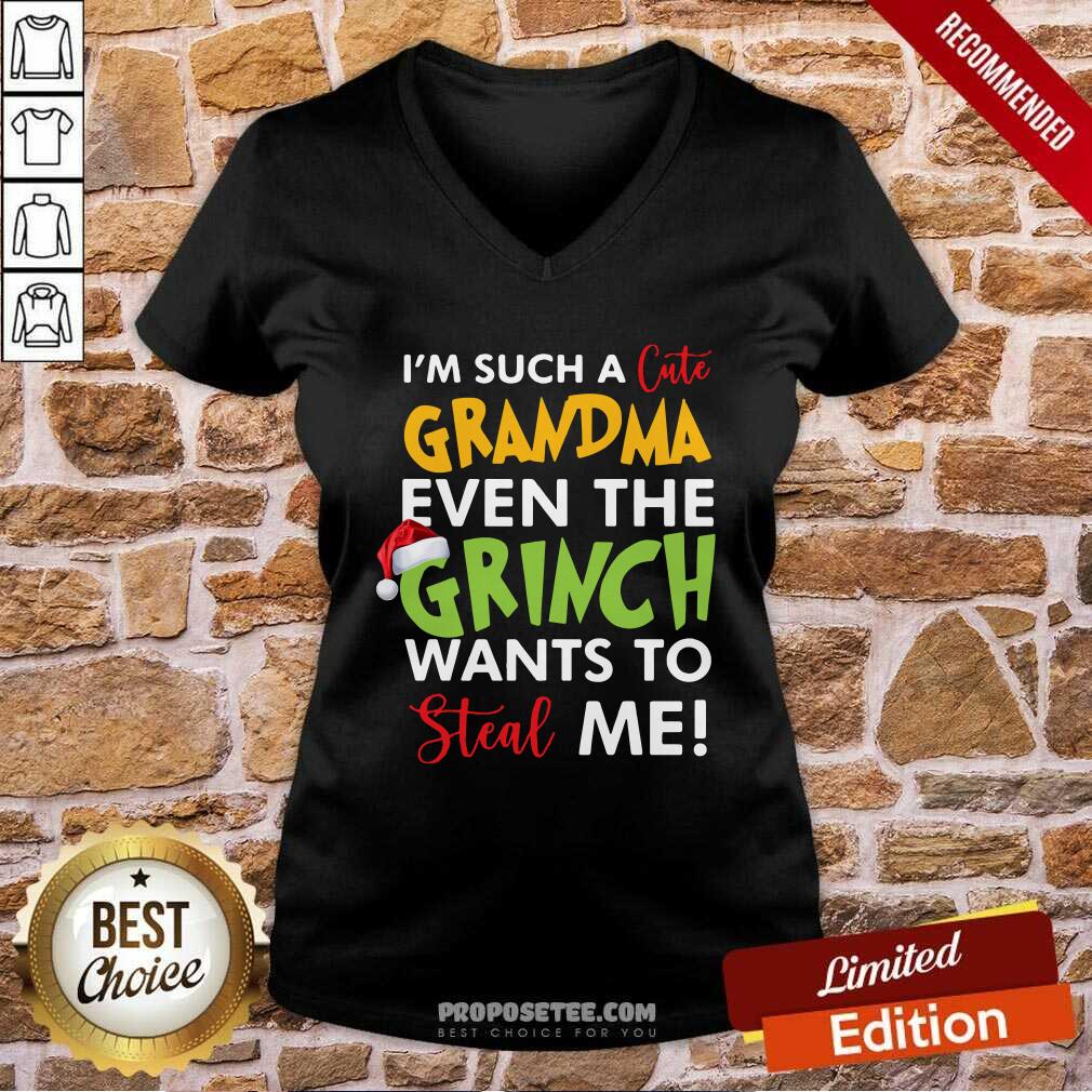 Hot I’m Such A Cute Grandma Even The Grinch Wants To Steal Me Christmas Shirt - Image 4