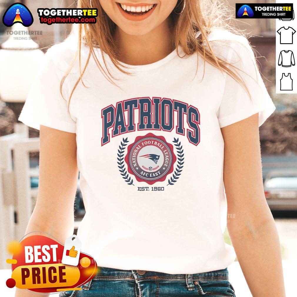 Nice New England Patriots Team Crest Est 1960 T-Shirt - Image 3