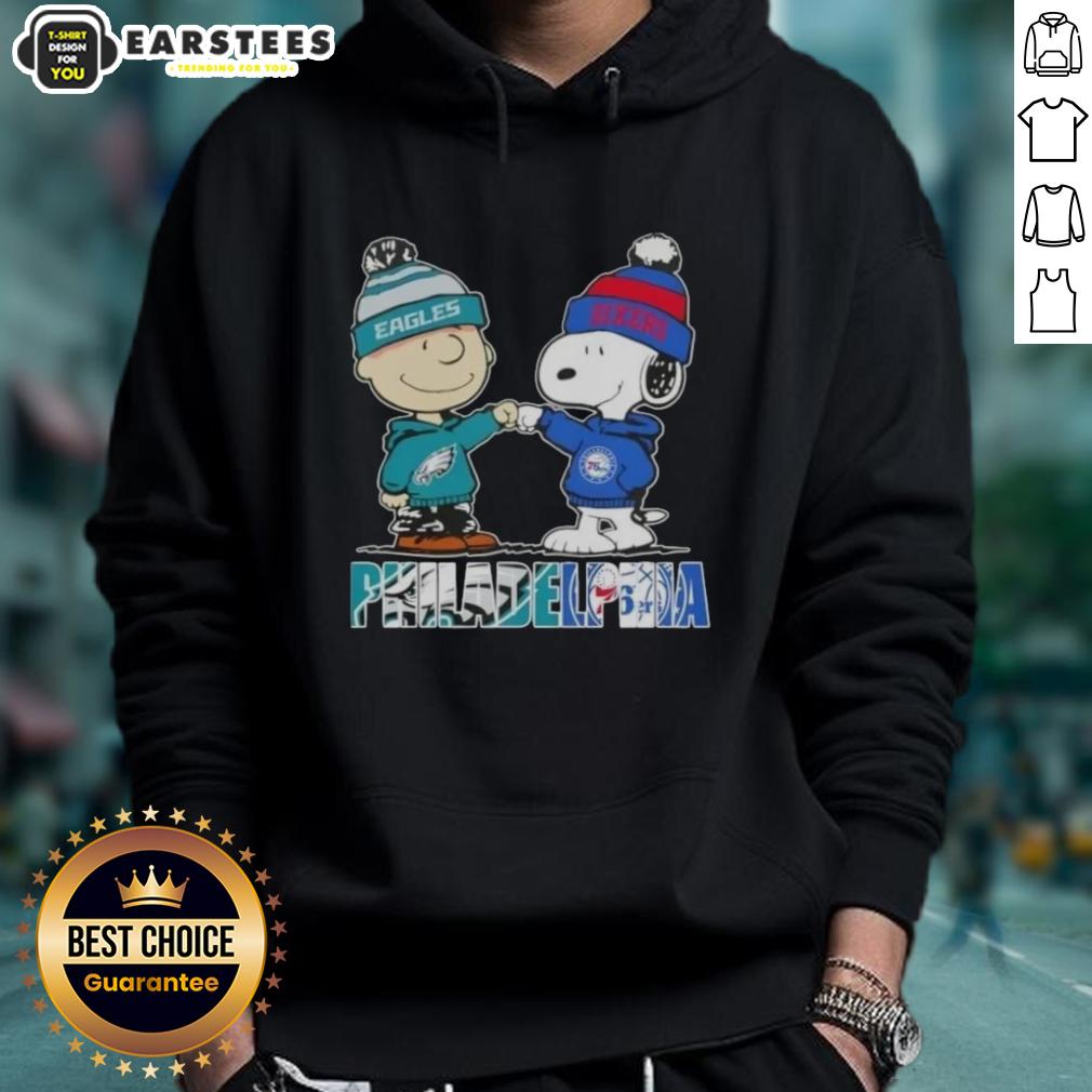 Awesome Charlie Brown And Snoopy Philadelphia City Sports Eagles X 76ers T-Shirt - Image 2