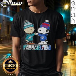 Awesome Charlie Brown And Snoopy Philadelphia City Sports Eagles X 76ers T-Shirt