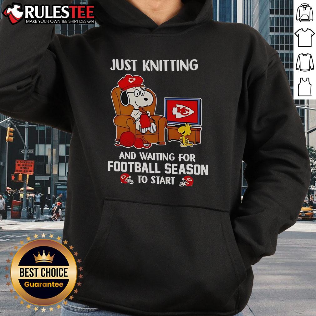 Awesome Kansas City Chiefs Just Knitting And Waiting For Football Season To Start T-Shirt - Image 2