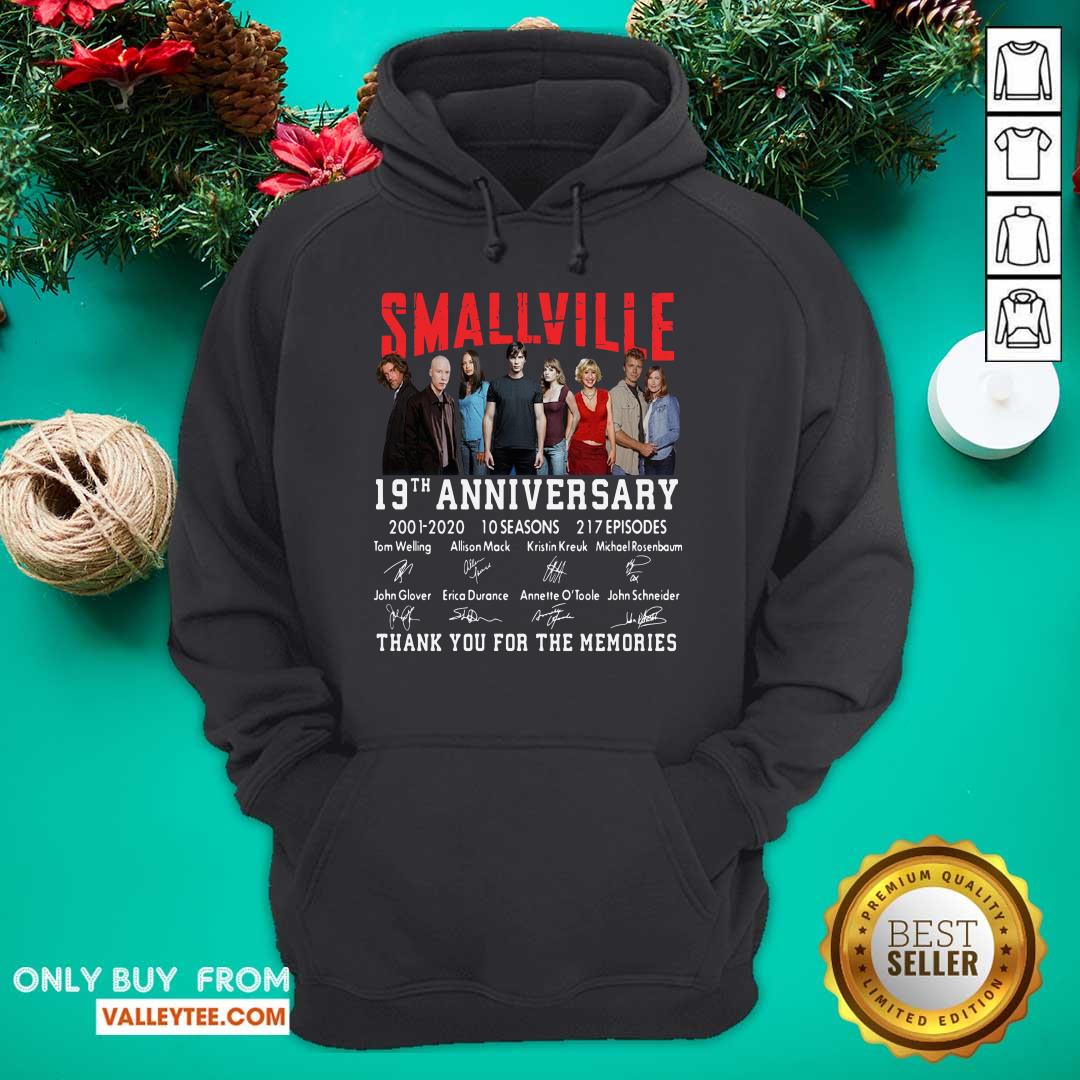 Top Smallville 19th Anniversary 2001 2020 Thank You For The Memories Signature Shirt - Image 2