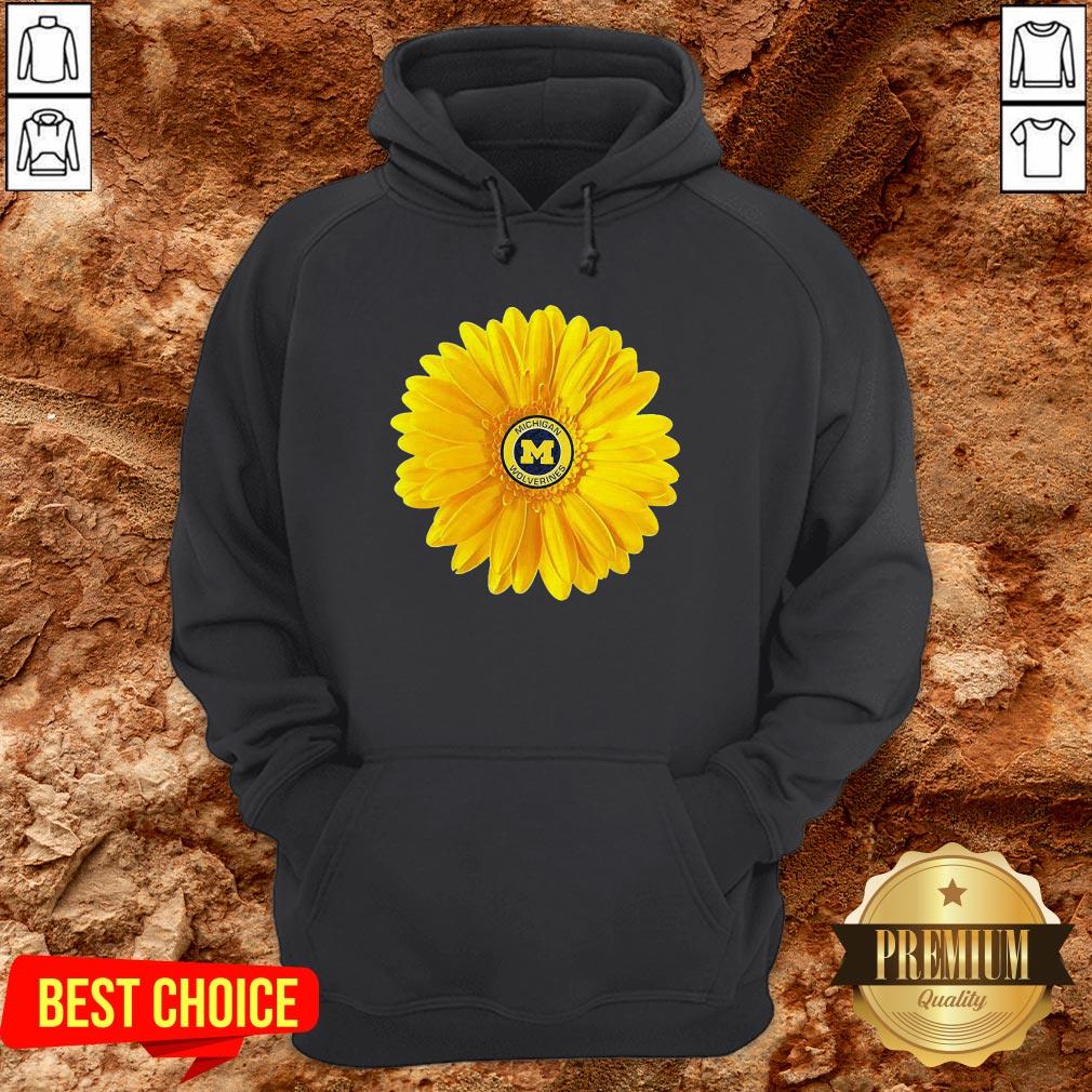 Love Michigan Wolverines Daisy Shirt - Image 5