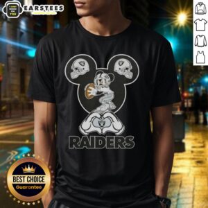 Top Mickey Hands Heart Love Las Vegas Raiders Football T-Shirt