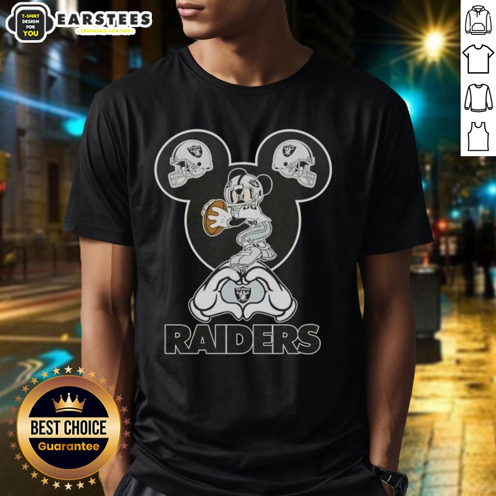 Top Mickey Hands Heart Love Las Vegas Raiders Football T-Shirt