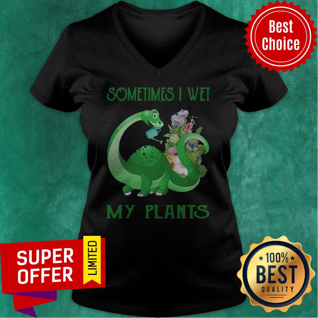 Premium Dragon Sometimes I Wet My Plants Shirt - Image 3