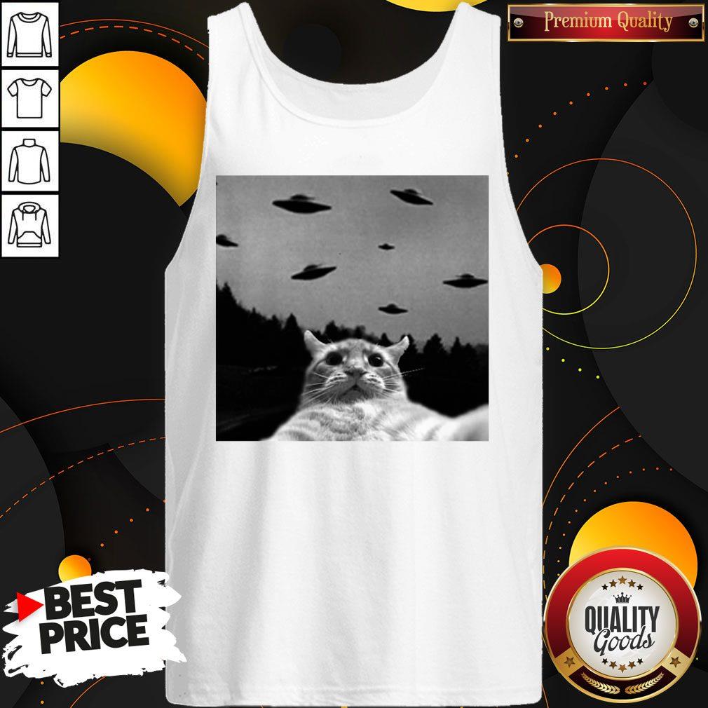 Pretty Cat Selfie Ufos Shirt - Image 3