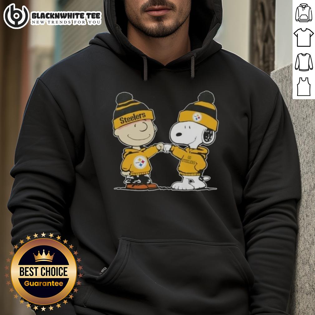 Nice Peanuts Charlie Brown Fist Bump Snoopy X Pittsburgh Steelers Football T-Shirt - Image 2