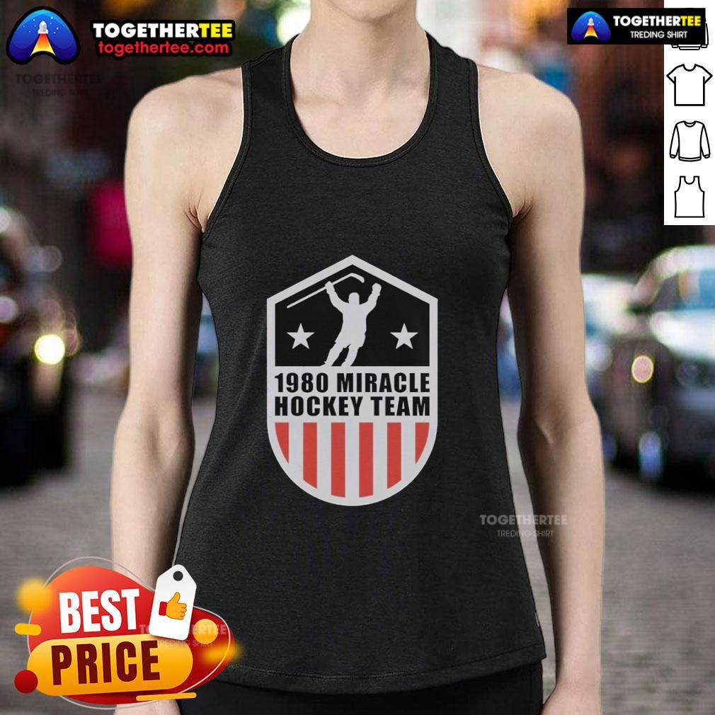 Top 1980 Miracle Hockey Team Vintage USA Hockey Team T-Shirt - Image 4