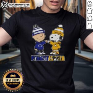 Cute Charlie Brown Fist Bump Snoopy Pennsylvania City Nittany Lions X Pittsburgh Penguins T-Shirt
