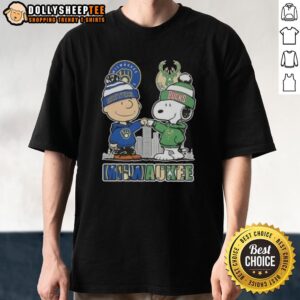 Top Snoopy And Charlie Brown Milwaukee City Sports Brewers X Bucks Skyline T-Shirt
