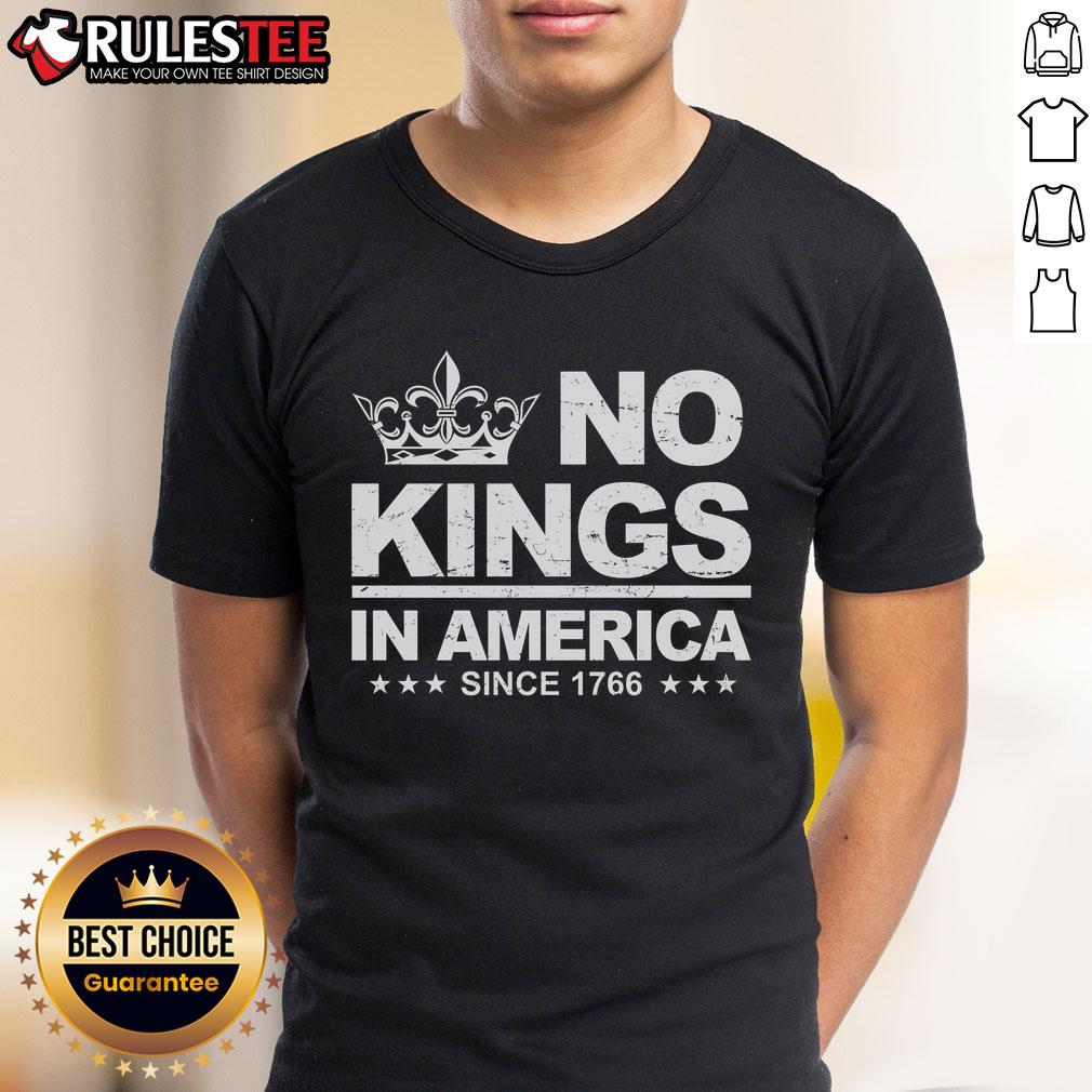 Awesome No Kings In America Vintage Democracy Since 1776 T-Shirt
