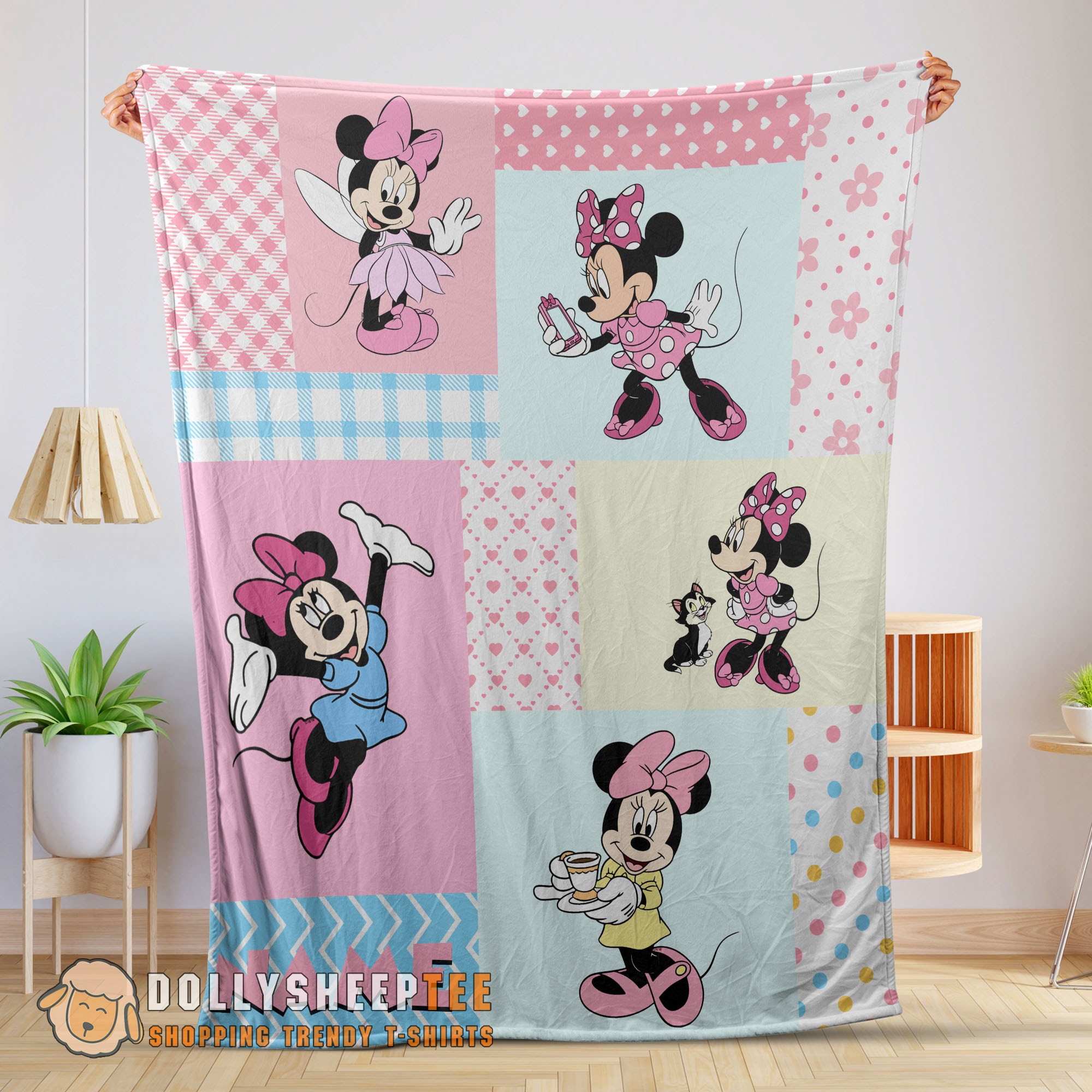 Perfect Disney Minnie Mouse Patchwork Pattern Blanket Fleece Customized Blanket