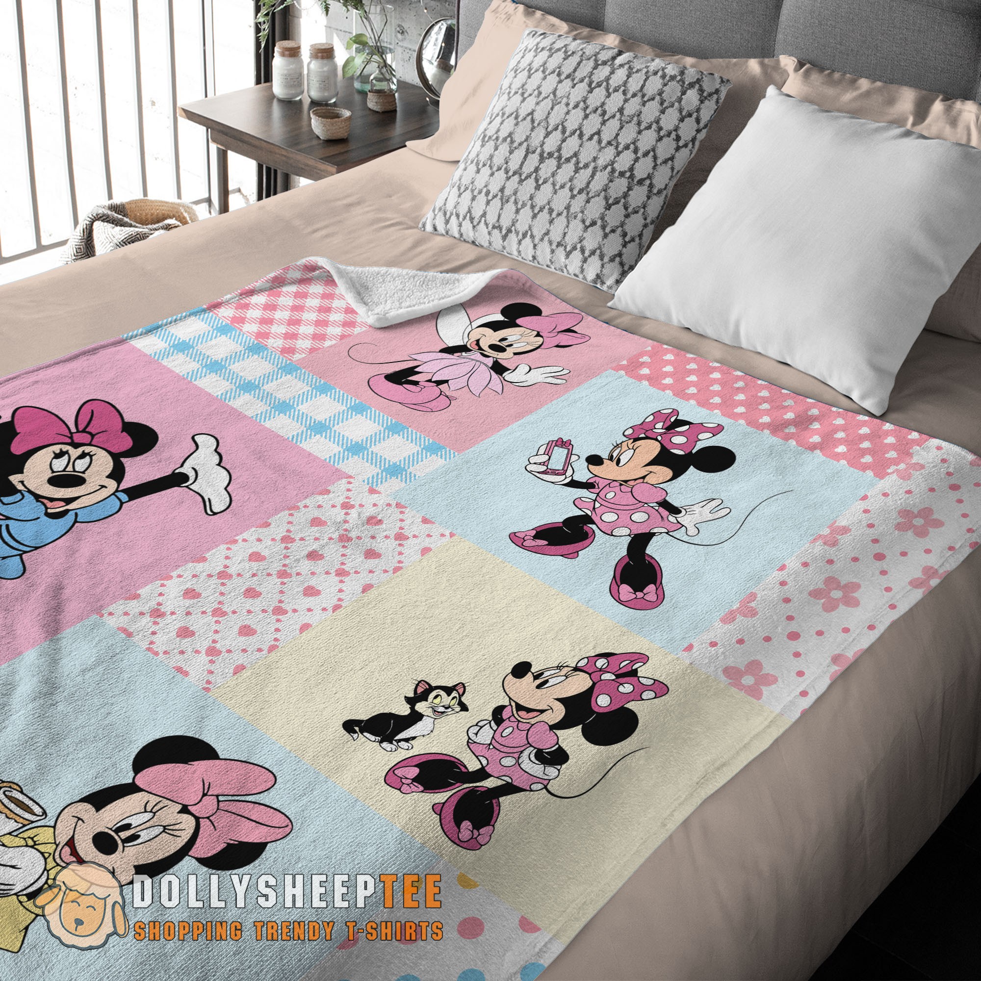 Perfect Disney Minnie Mouse Patchwork Pattern Blanket Fleece Customized Blanket - Image 3