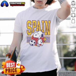 Top Peanuts Snoopy X Spain Soccer T-Shirt