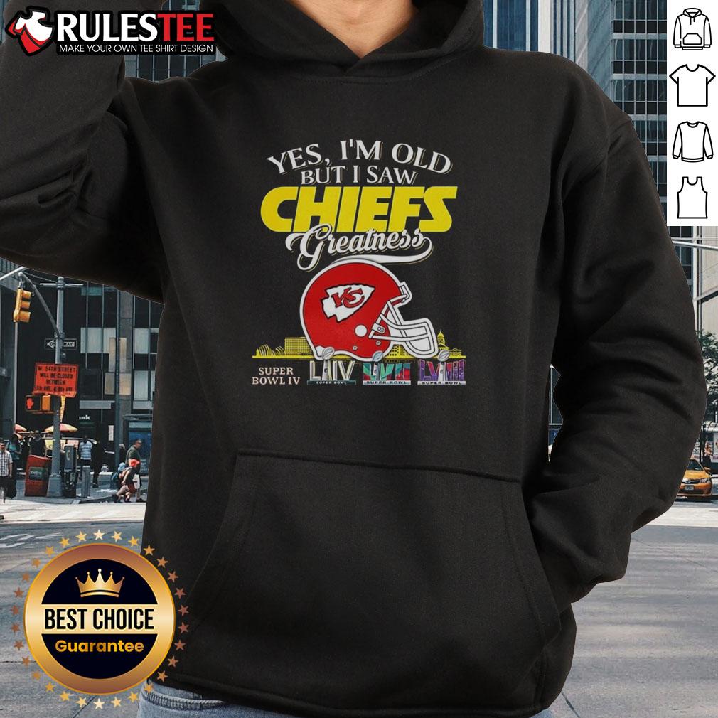 Awesome Yes I'm Old But I Saw Kansas City Chiefs Greatness Super Bowl Helmet Skyline T-Shirt - Image 2