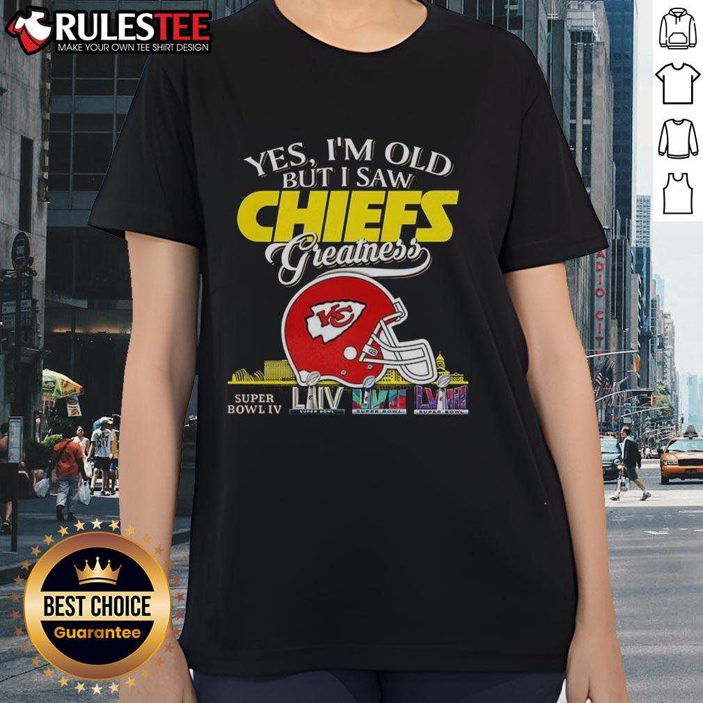 Awesome Yes I'm Old But I Saw Kansas City Chiefs Greatness Super Bowl Helmet Skyline T-Shirt - Image 3