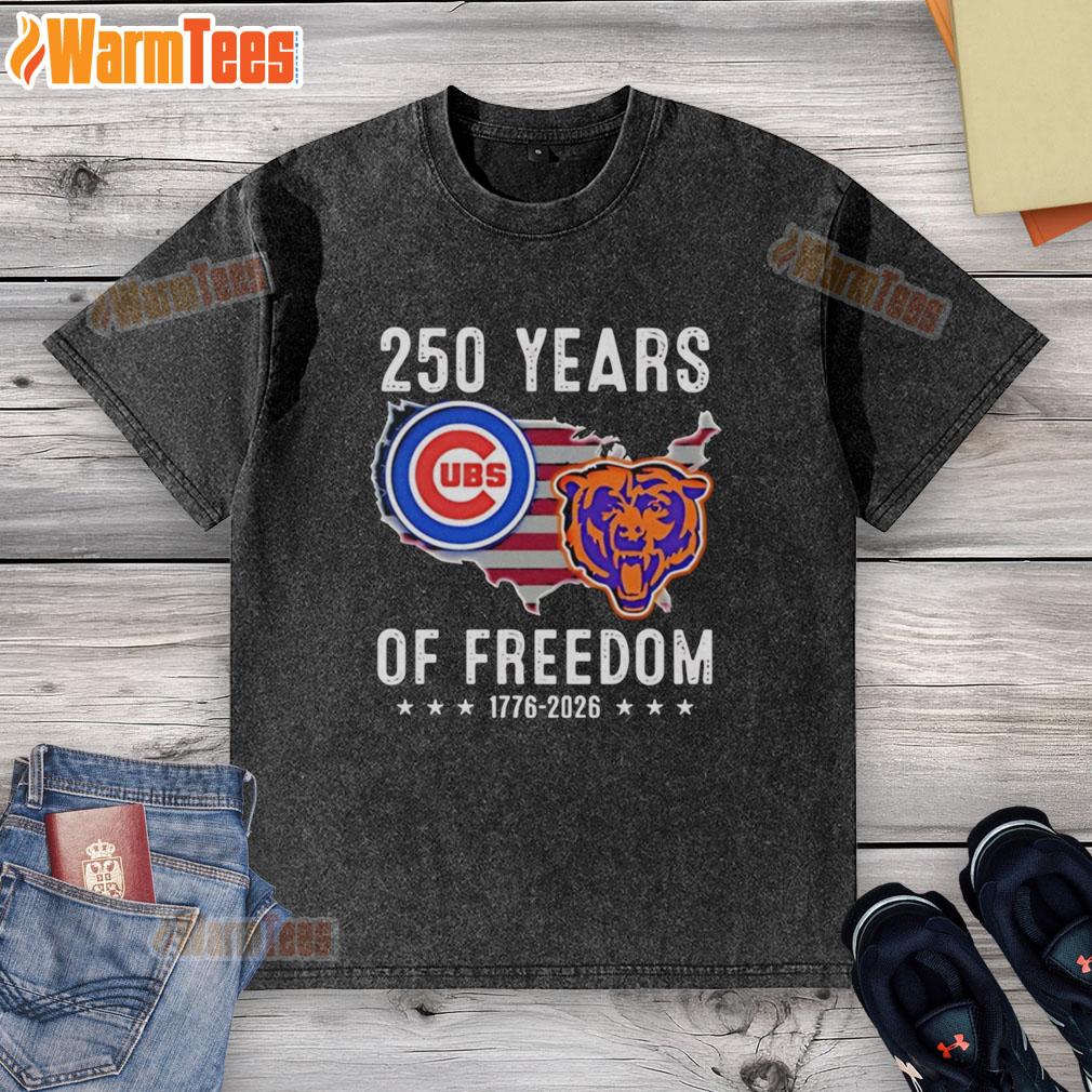Awesome America Chicago Cubs And Chicago Bears 250 Years Of Freedom T-Shirt - Image 6