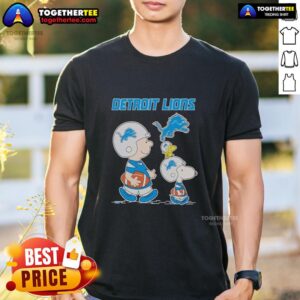 Nice Detroit Lions X Snoopy And Charlie Brown Detroit Lions T-Shirt