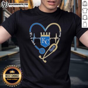 Top Kansas City Royals Stethoscope Heartbeat It's A Work Of Heart T-Shirt