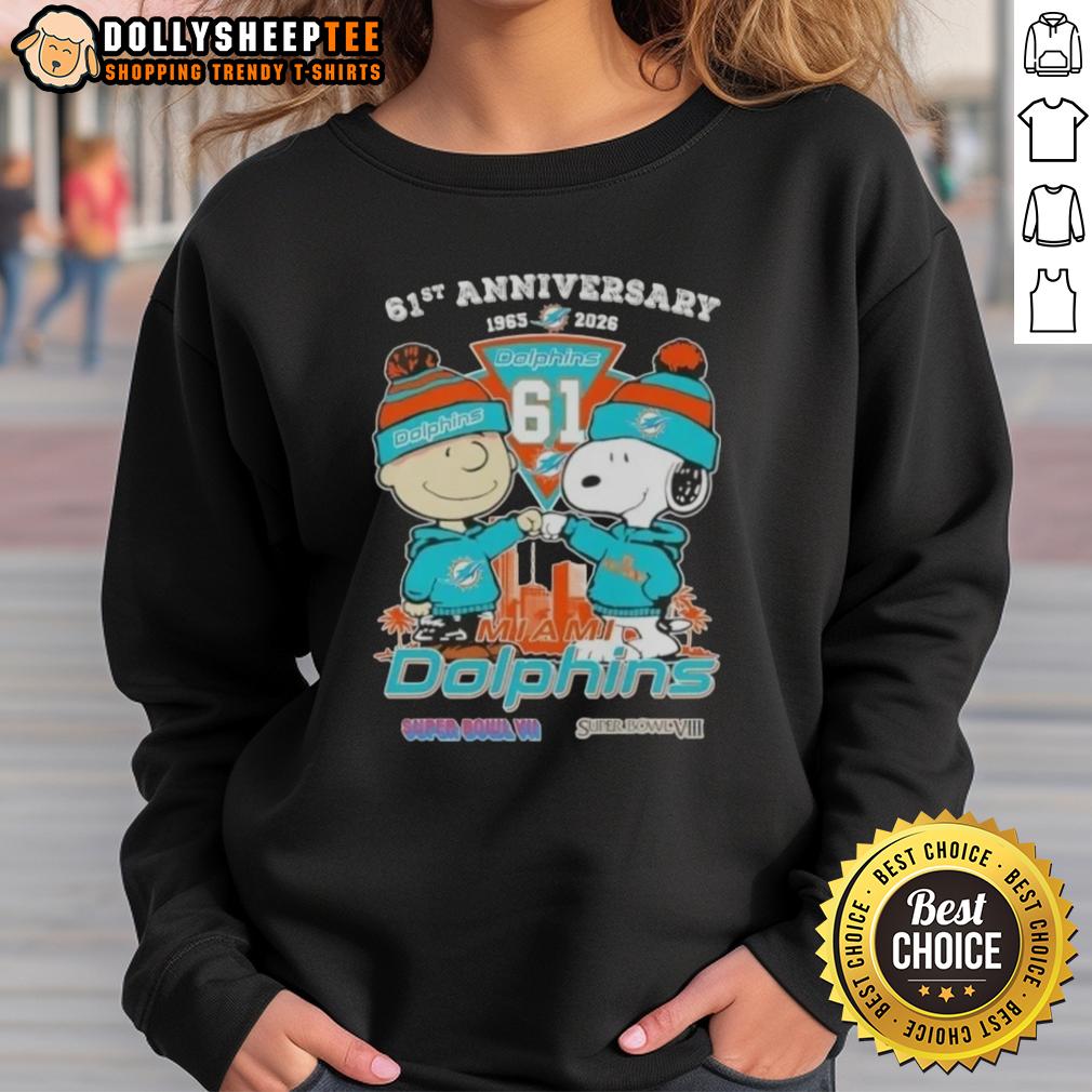 Hot Charlie Brown And Snoopy 61st Anniversary 1965 2026 Miami Dolphins Football Skyline T-Shirt - Image 5