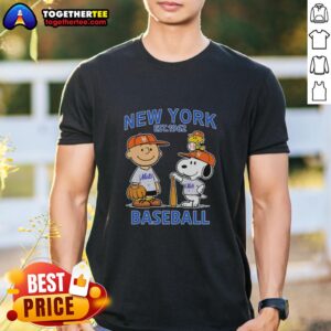 Top Charlie Brown Snoopy And Woodstock With New York Mets Baseball Jersey Est 1962 T-Shirt