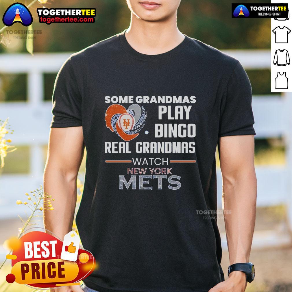 Awesome New York Mets Some Grandmas Play Bingo Real Grandmas Watch Diamond Heart Shape T-Shirt