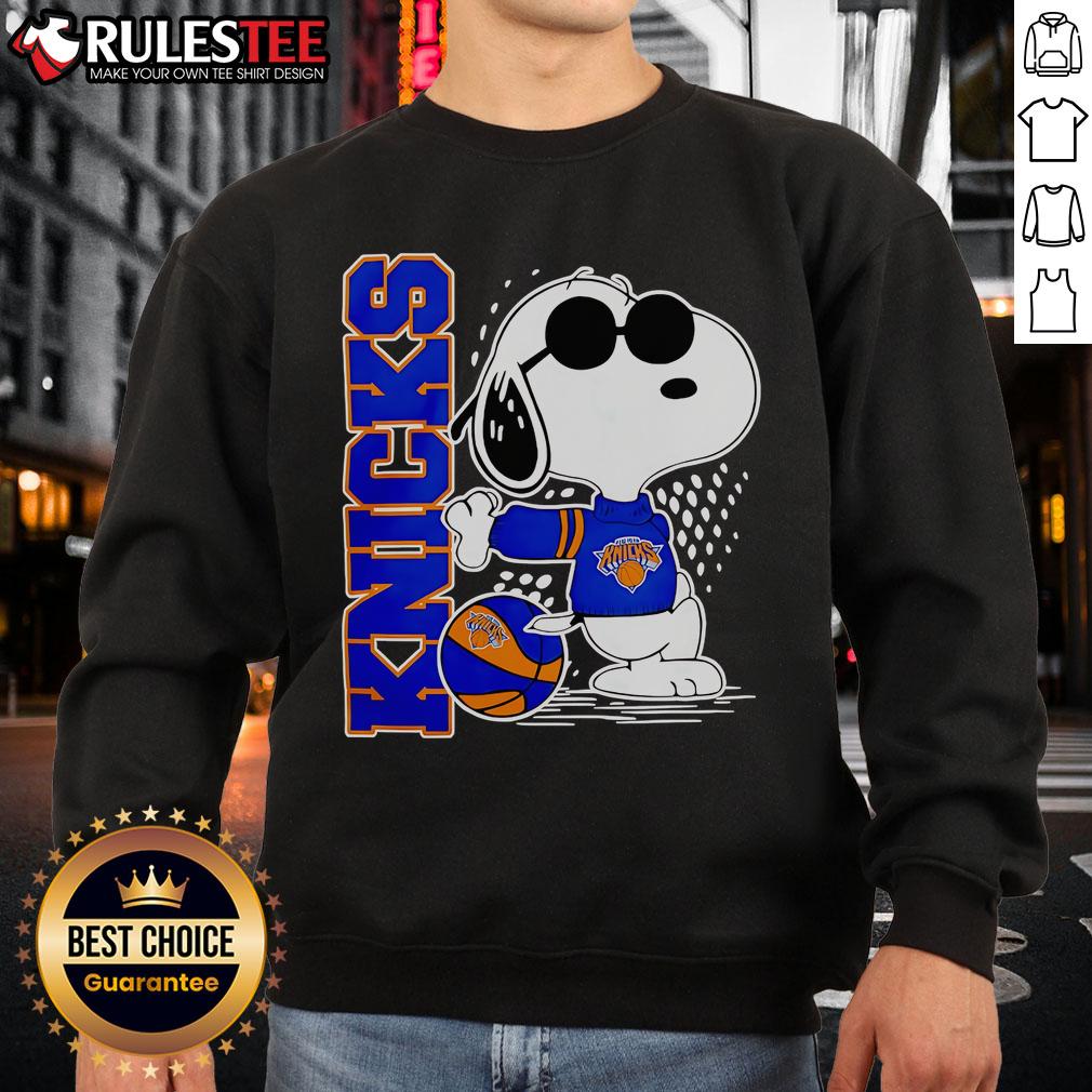 Awesome Peanuts Snoopy New York Knicks Basketball 2025 T-Shirt - Image 5