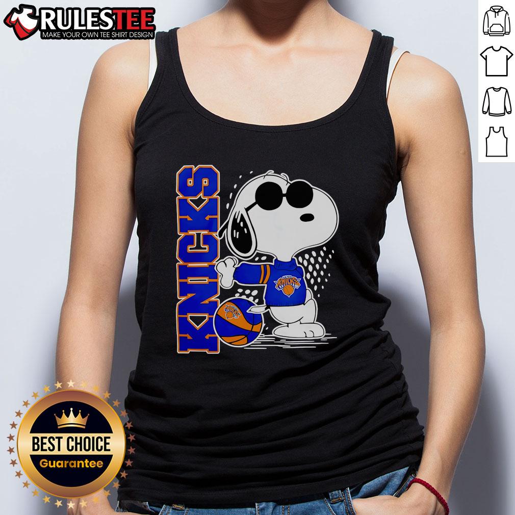 Awesome Peanuts Snoopy New York Knicks Basketball 2025 T-Shirt - Image 4