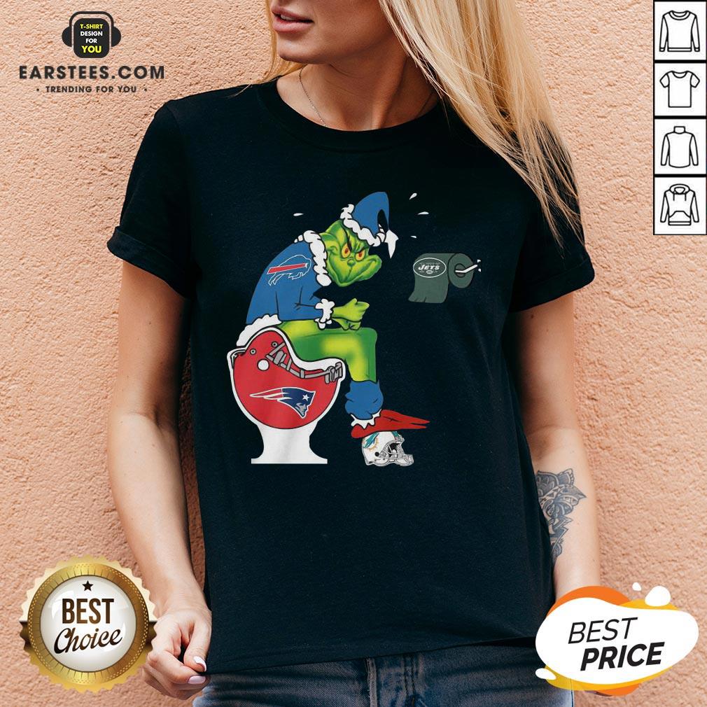 Good The Grinch Buffalo Bills Shit On Toilet New England Patriots Christmas Shirt - Image 3