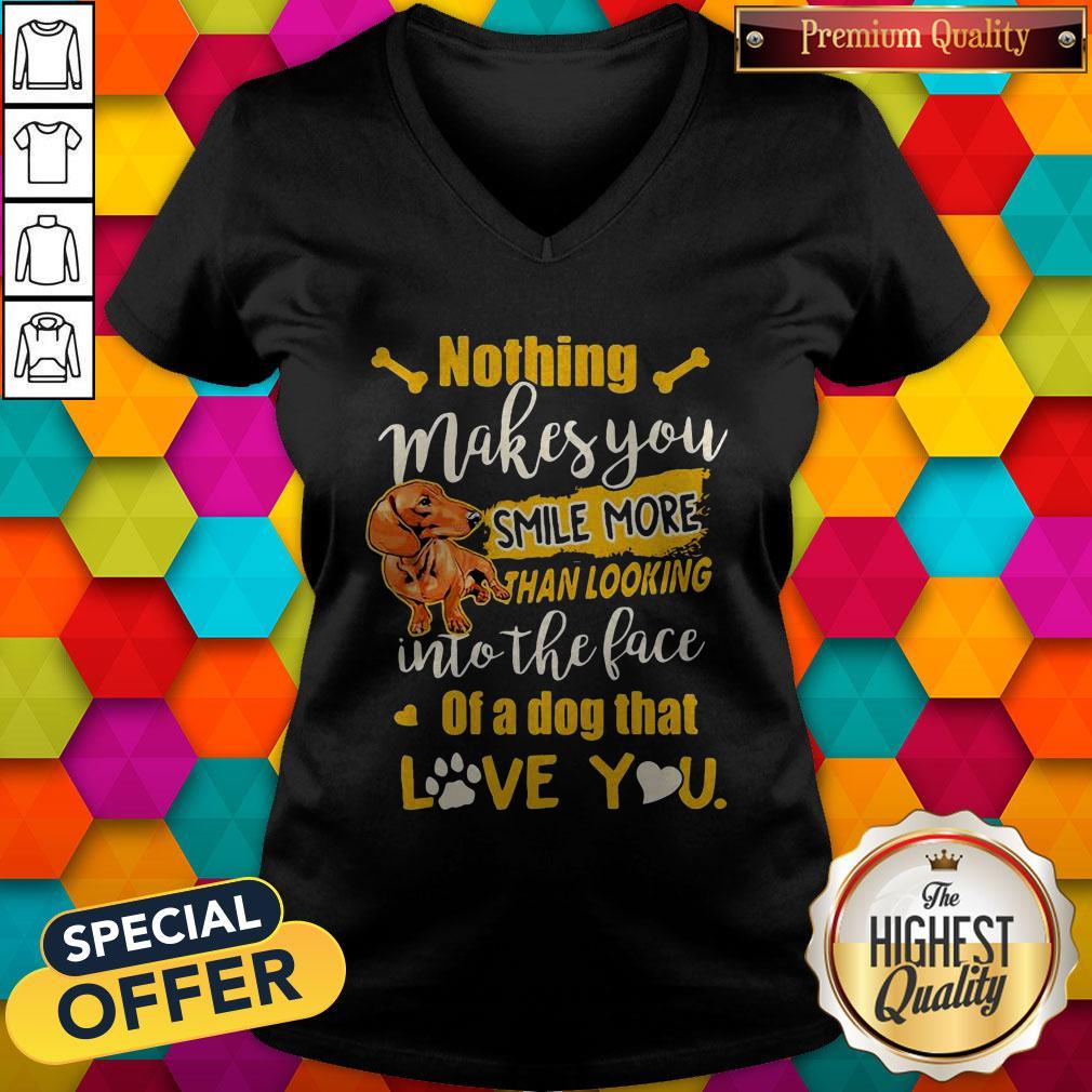 Dachshund Nothing Makes You Smile More Than Looking Into The Face Of A Dog That Love You Heart Shirt - Image 4
