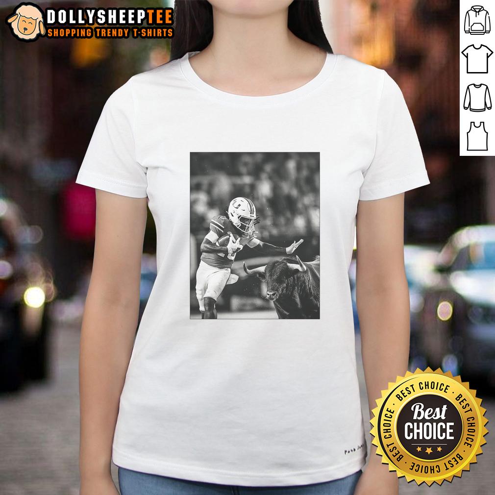 Funny Miami Hurricanes Vs South Florida Bulls Photo T-Shirt - Image 3