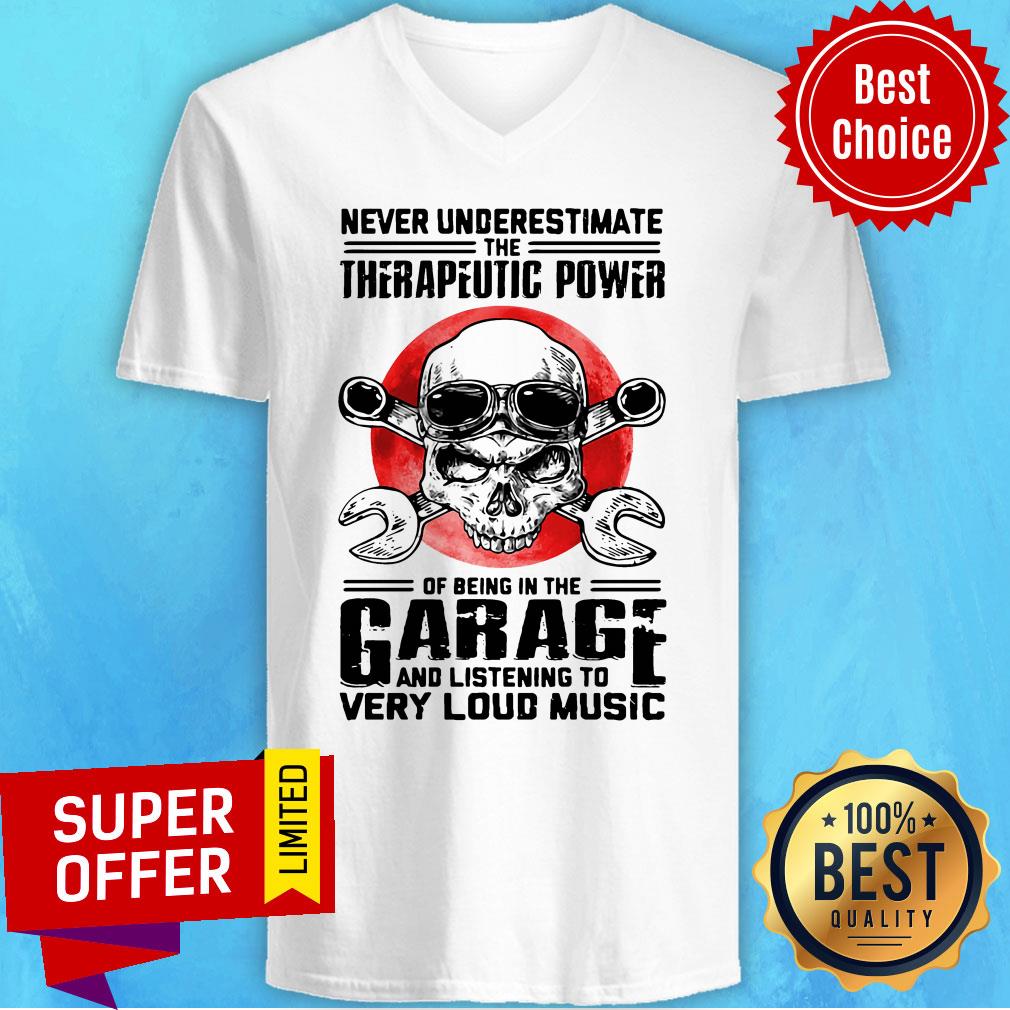 Top Never Underestimate The Therapeutic Power Of Being In The Garage Mechanic Shirt - Image 3