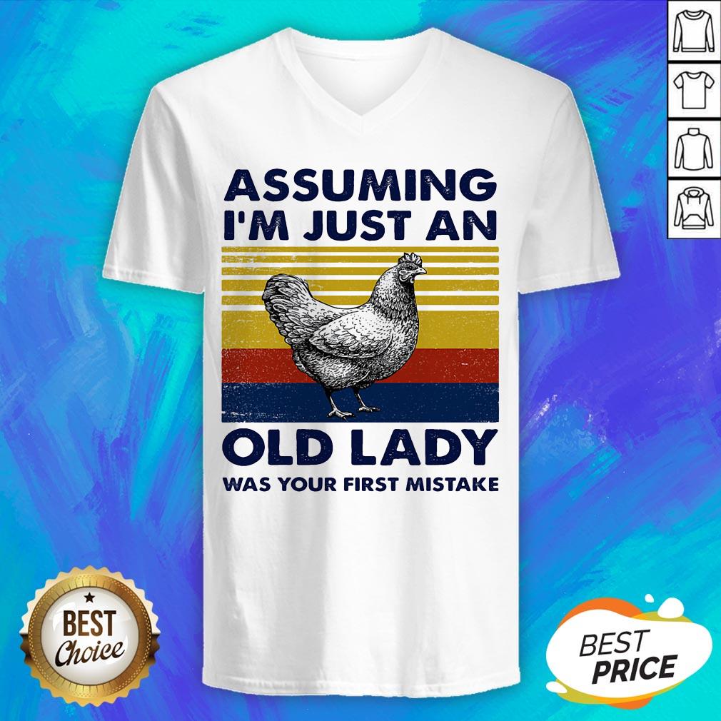 Chicken Assuming I'm Just An Old Lady Was Your First Mistake Vintage Retro Shirt - Image 4
