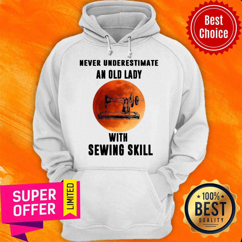 Funny Vintage Never Underestimate An Old Lady With Sewing Skill Shirt - Image 3