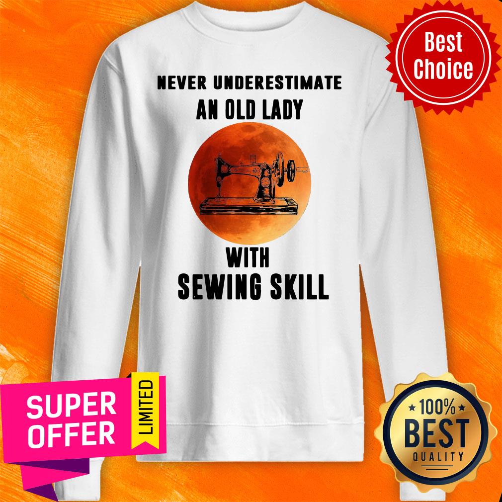 Funny Vintage Never Underestimate An Old Lady With Sewing Skill Shirt - Image 2