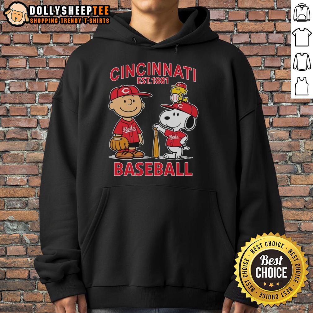 Cute Charlie Brown Snoopy And Woodstock With Cincinnati Reds Baseball Jersey Est 1881 T-Shirt - Image 2