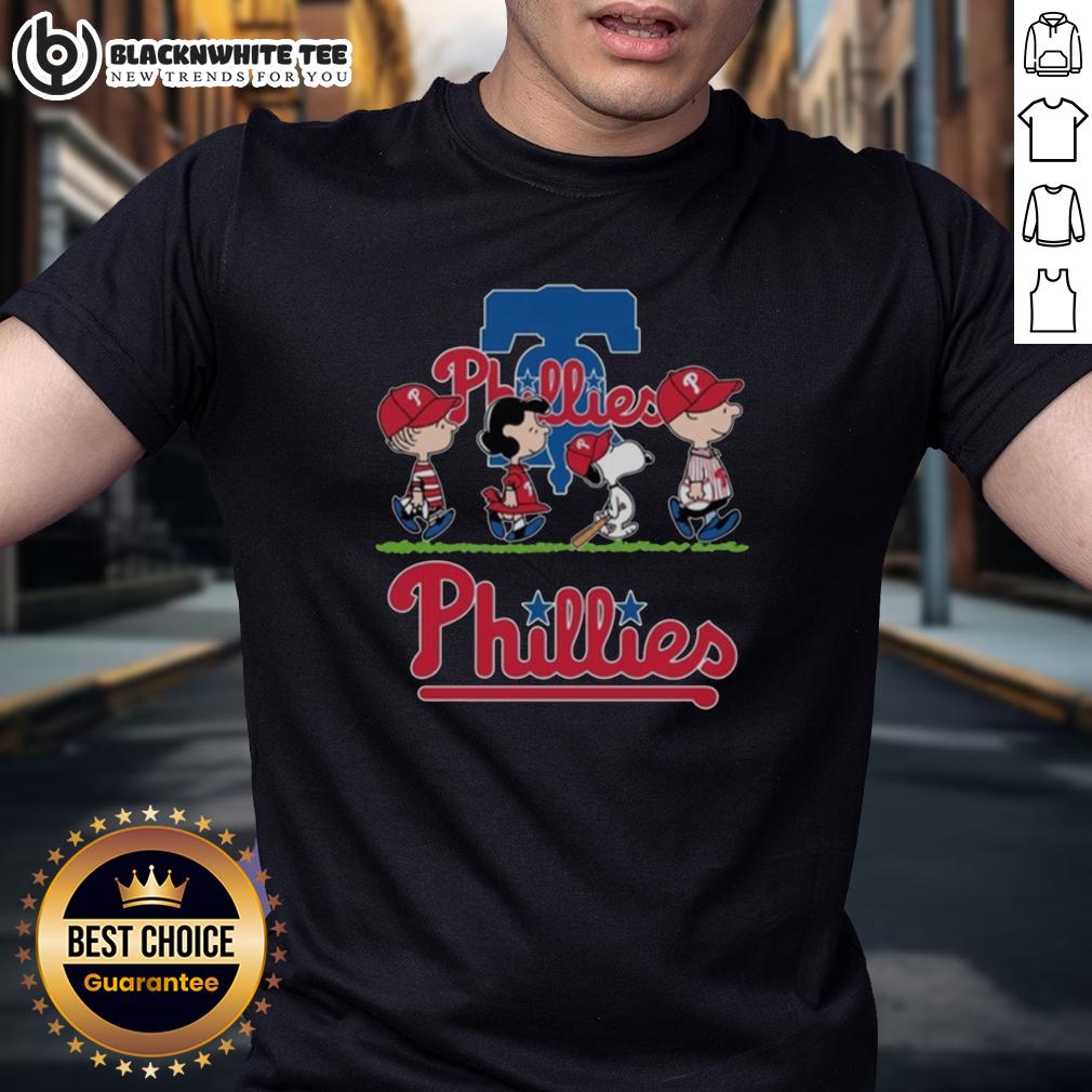 Cute Snoopy Charlie Brown Linus And Lucy Wearing Philadelphia Phillies Baseball Jersey T-Shirt