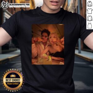Nice Bruno Mars And Rose Eating Pizza 2026 Grammy T-Shirt