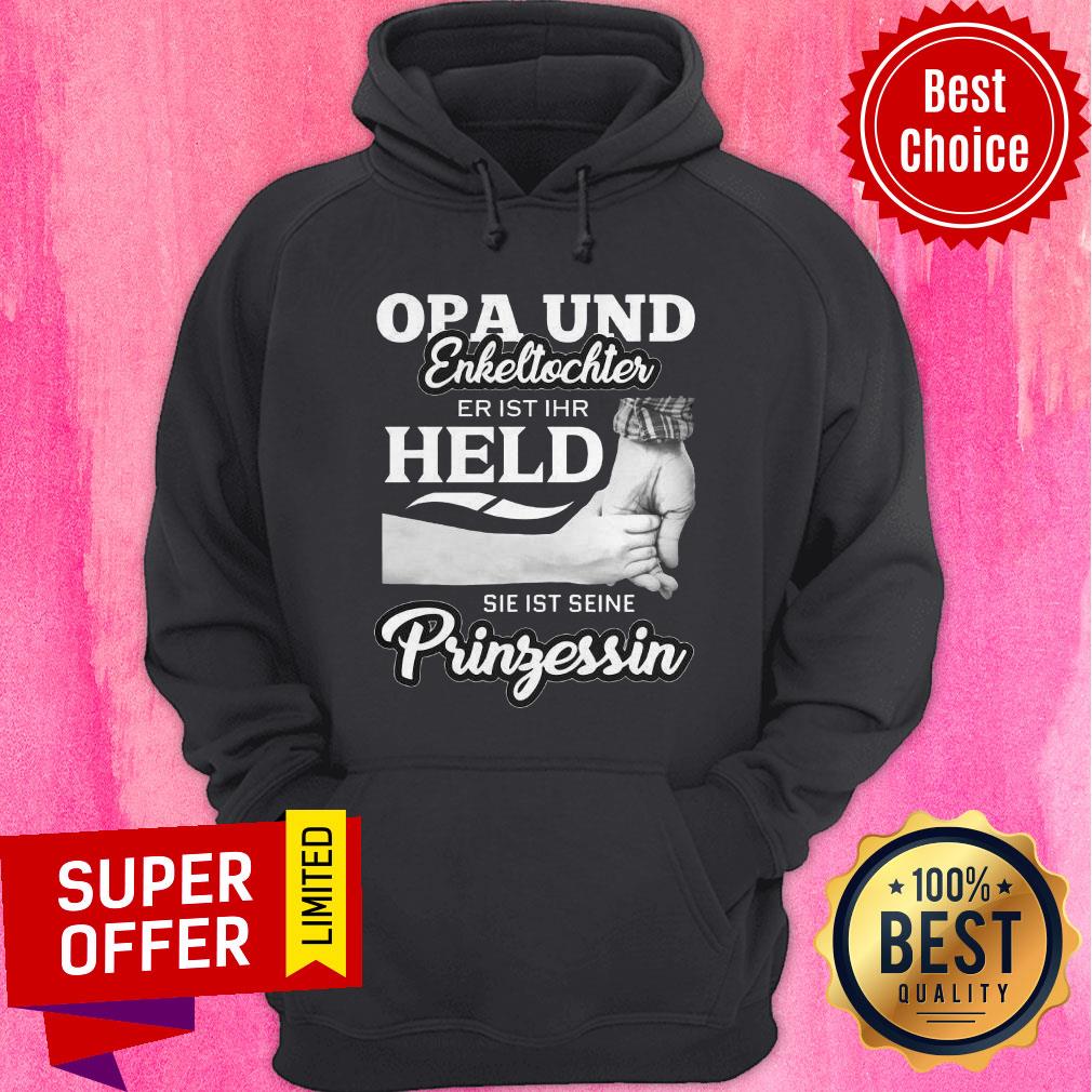 Top Opa Und Enkeltochter Er Ist Ihr Held Sie Ist Seine Pringessin Shirt - Image 3